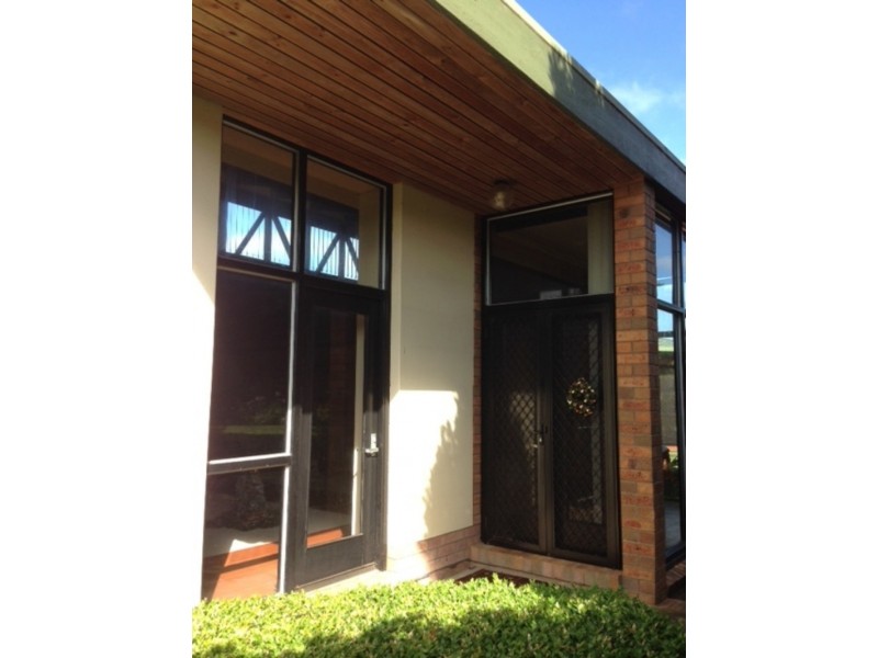 6 The Esplanade, Narrawong VIC 3285