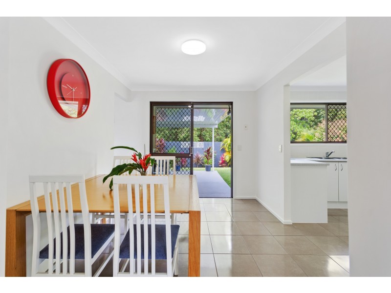 158 Acanthus Avenue, Burleigh Waters QLD 4220