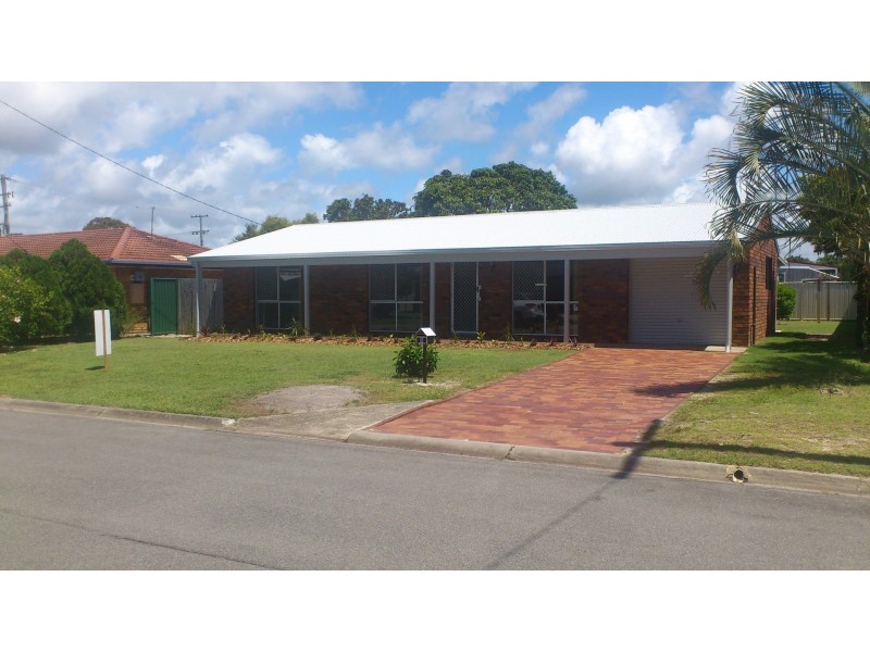 5 Sun Court, Banksia Beach QLD 4507