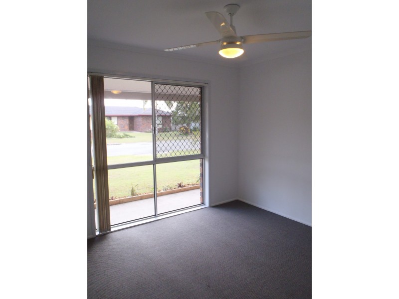 5 Sun Court, Banksia Beach QLD 4507