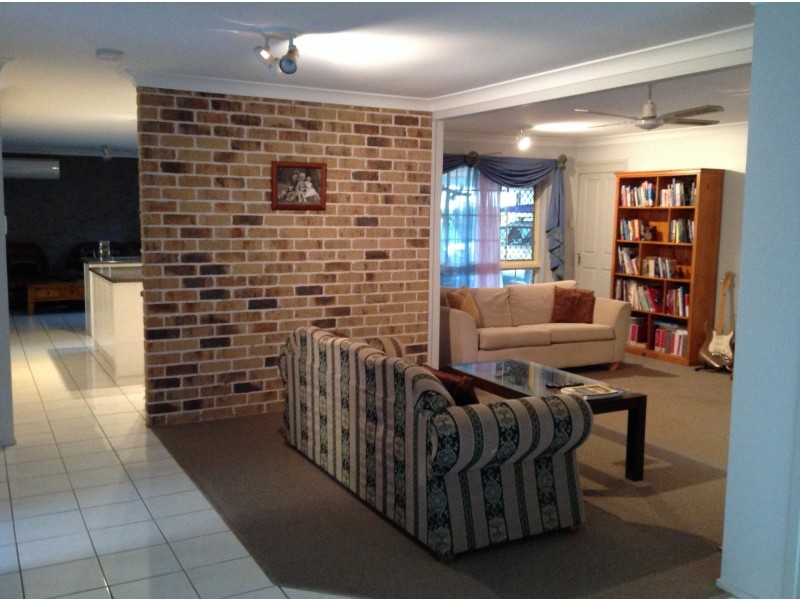 5 Dufay Court, Burpengary QLD 4505