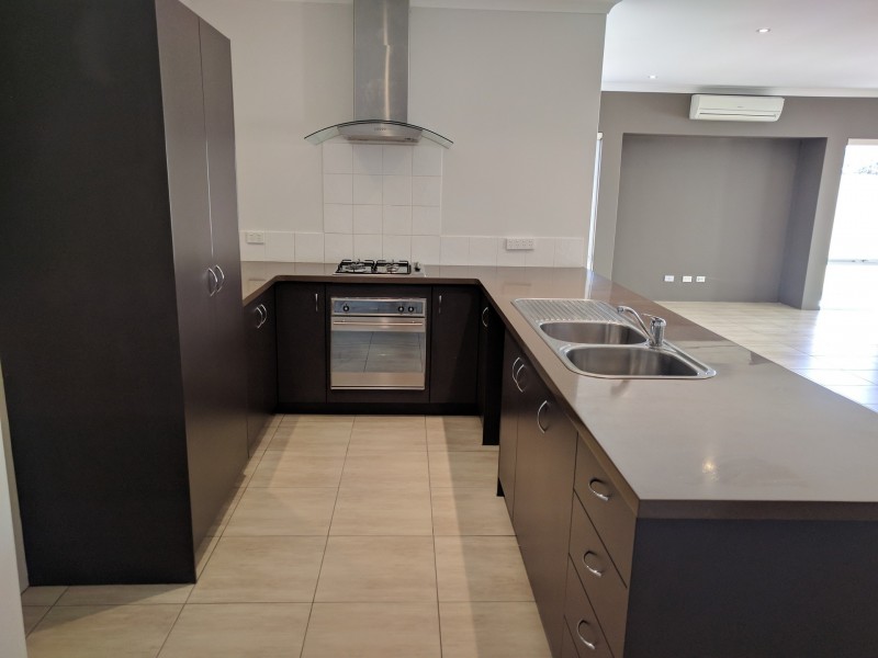 43 Brooklyn Avenue, Pearsall WA 6065