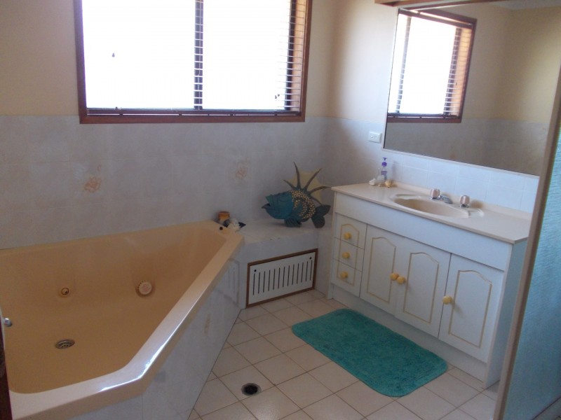 89 Pioneer Parade, Banora Point NSW 2486