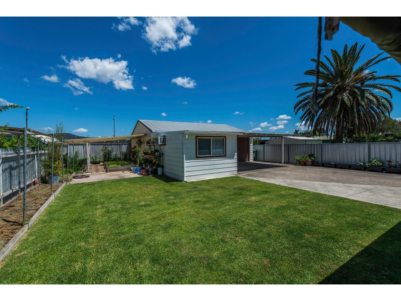 10 Barrett Avenue, Cessnock NSW 2325