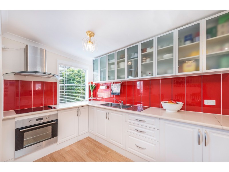 10 Barrett Avenue, Cessnock NSW 2325