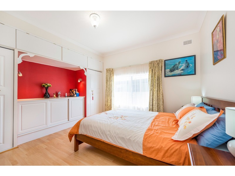 10 Barrett Avenue, Cessnock NSW 2325