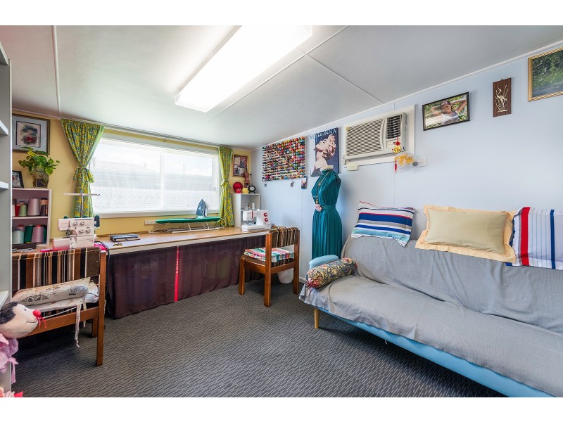 10 Barrett Avenue, Cessnock NSW 2325