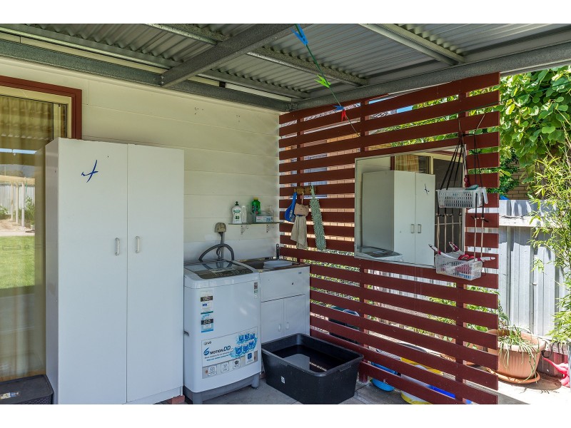 10 Barrett Avenue, Cessnock NSW 2325