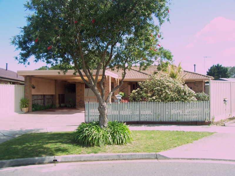 35 Adam Avenue, Hallam VIC 3803