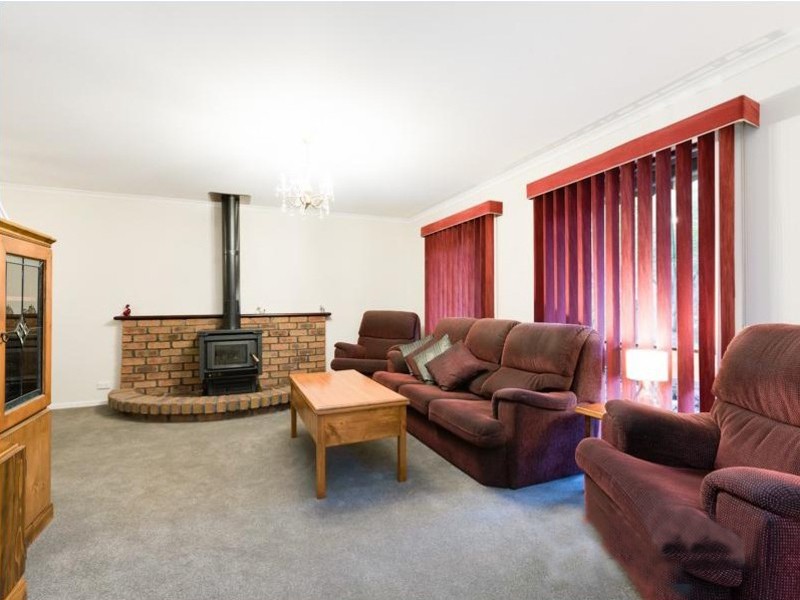 35 Adam Avenue, Hallam VIC 3803