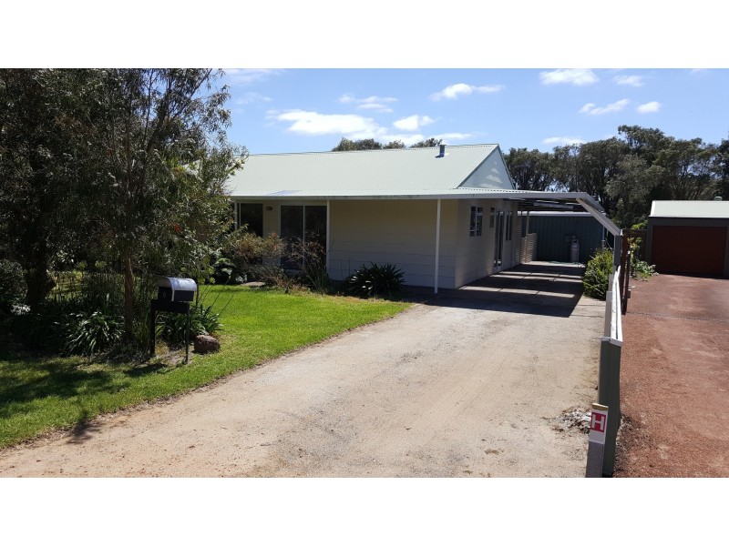 6 Henry Street, Little Grove WA 6330