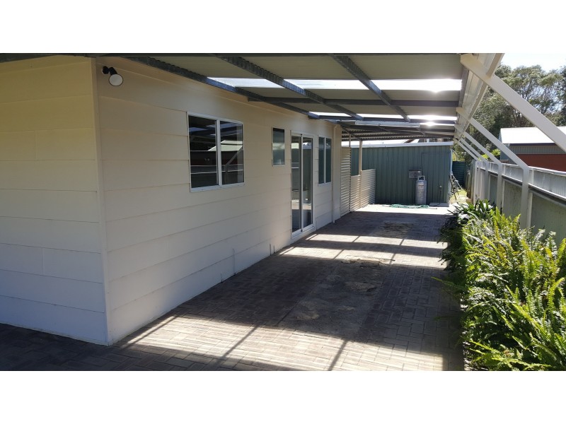 6 Henry Street, Little Grove WA 6330