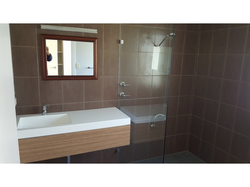 6 Henry Street, Little Grove WA 6330