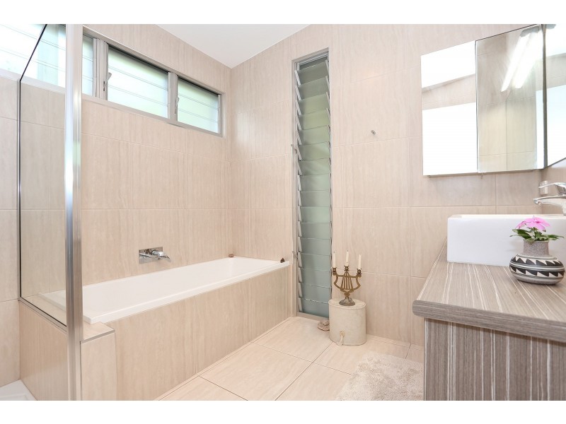 2 Cordia Close, Peregian Beach QLD 4573