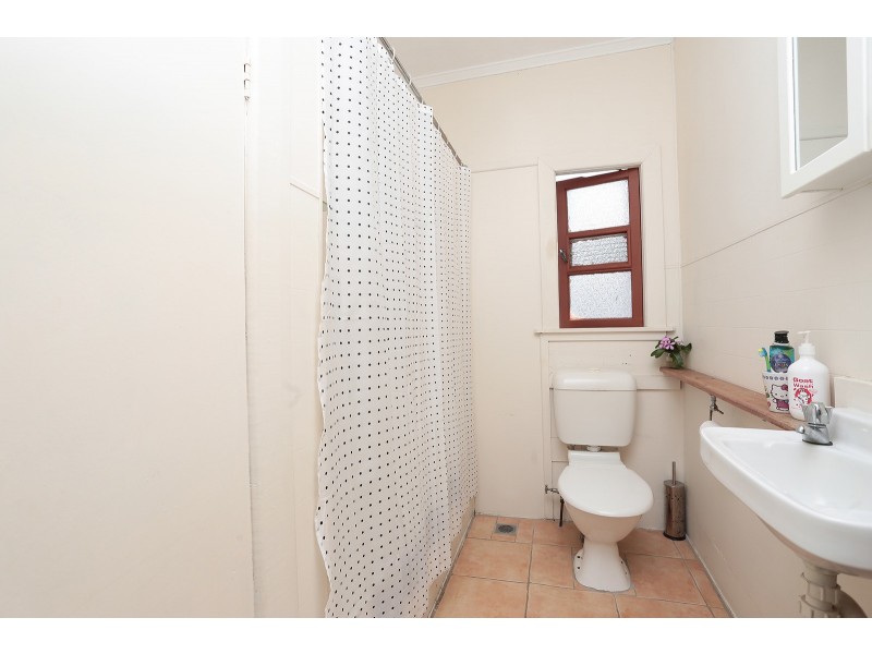 43 Agnes Street, Wynnum QLD 4178