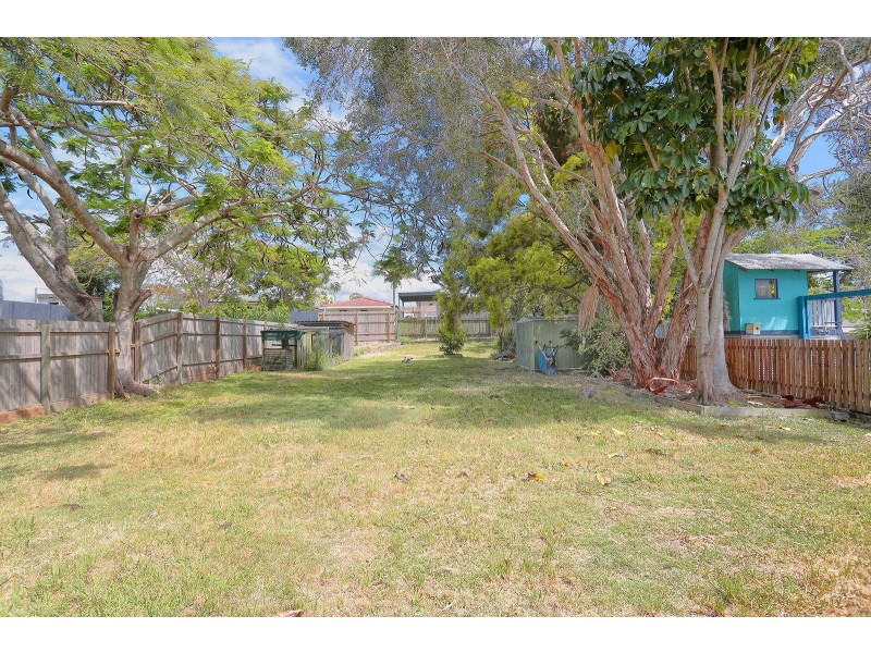 43 Agnes Street, Wynnum QLD 4178