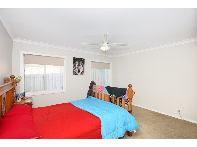 2 Railway Avenue, Tynong VIC 3813