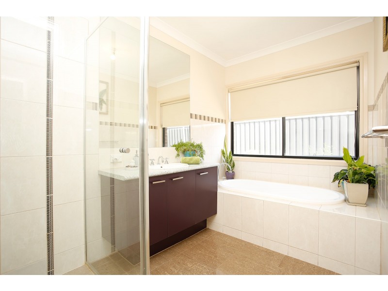 8 Galli Court, Hillside VIC 3037