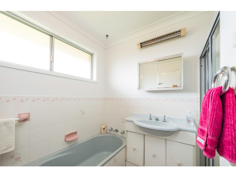 14 Airport Road, Aldavilla NSW 2440