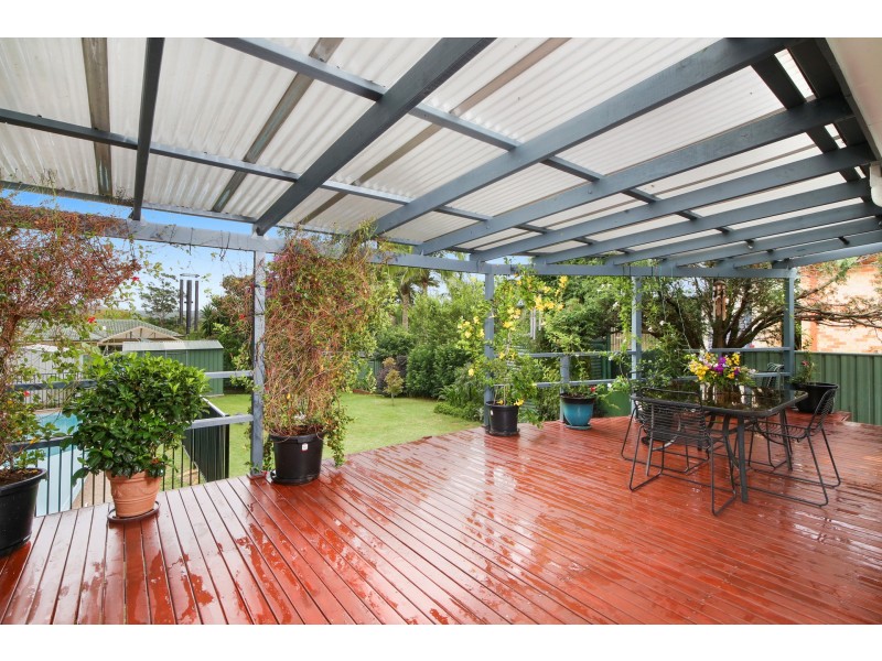 28 Beaumont Avenue, Wyoming NSW 2250