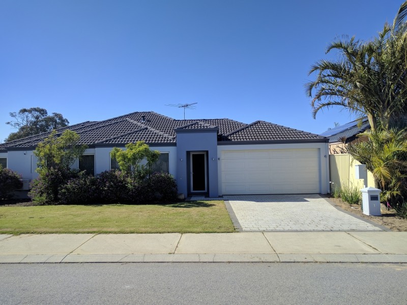 1 Covent Fairway, Pearsall WA 6065