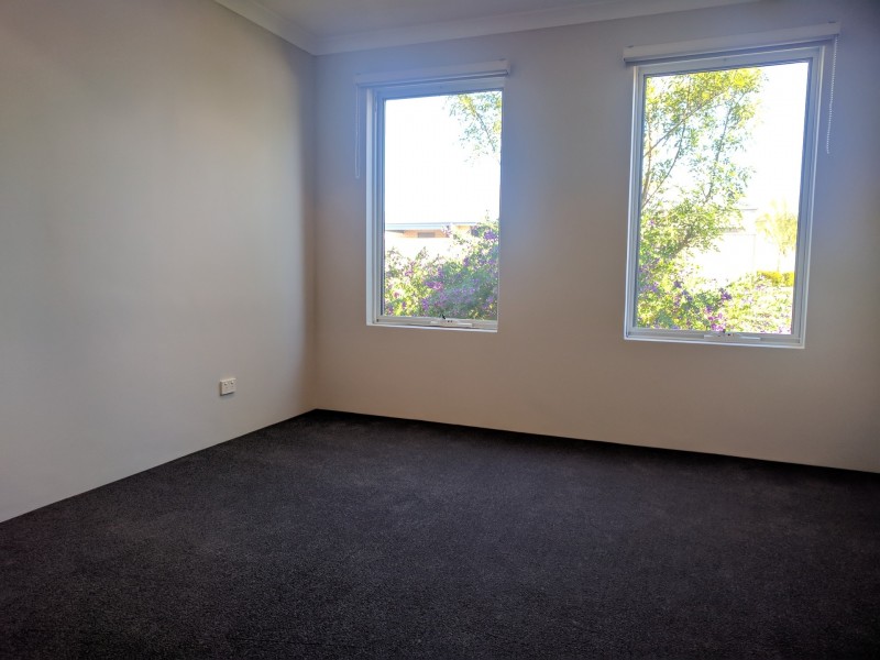 1 Covent Fairway, Pearsall WA 6065