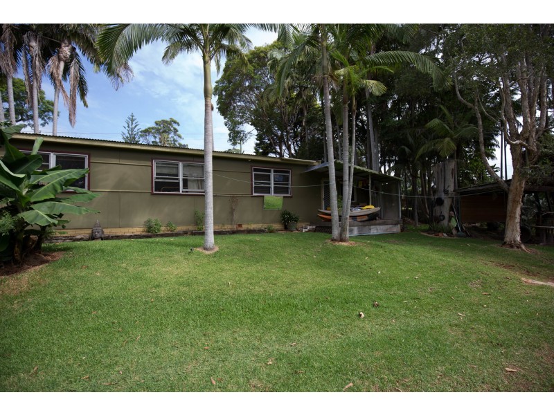 129 Lake Rd, Port Macquarie NSW 2444