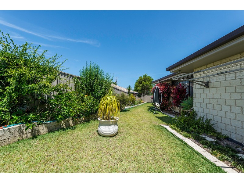 71 Lennox Circuit, Pottsville NSW 2489