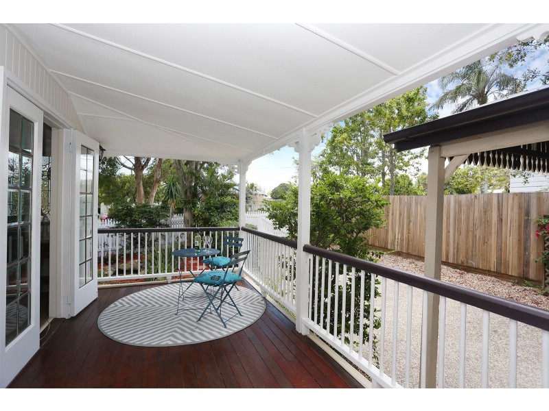 98 Joffre Street, Wynnum QLD 4178