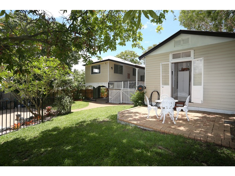 98 Joffre Street, Wynnum QLD 4178