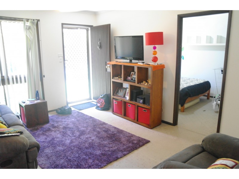 3/307 Moore Street, Lavington NSW 2641