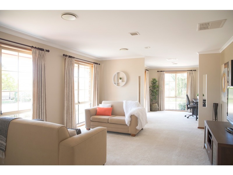 37 Bardolph Street, Bonython ACT 2905