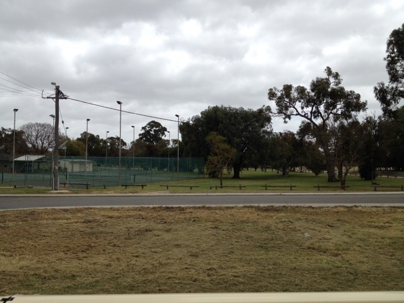 18A Swan Road, High Wycombe WA 6057