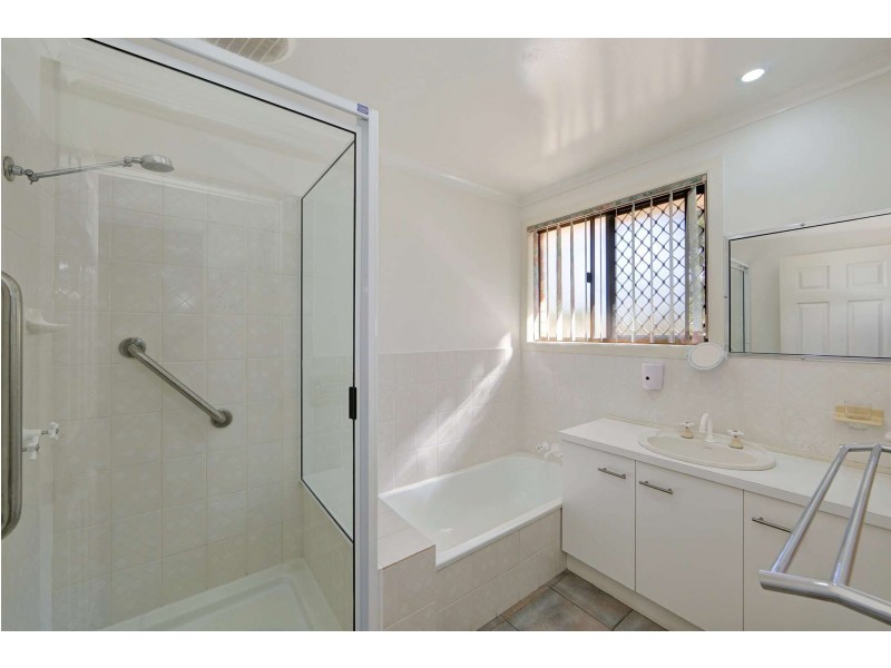 7 Lorikeet, Gooburrum QLD 4670