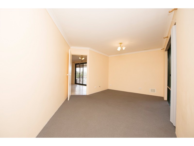 9 Carr Place, Usher WA 6230