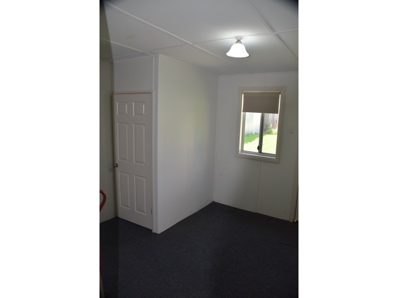 4 Hayes Street, North Wagga Wagga NSW 2650