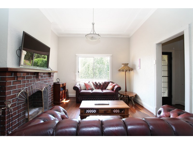 30 Wood Street, Inglewood WA 6052