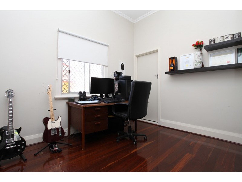 30 Wood Street, Inglewood WA 6052