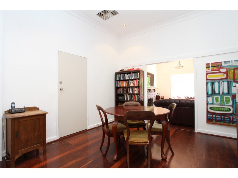 30 Wood Street, Inglewood WA 6052