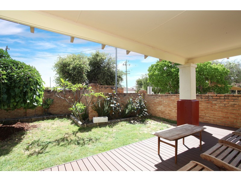 30 Wood Street, Inglewood WA 6052