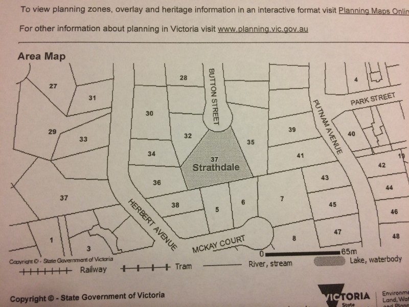 37 BUTTON STREET, Strathdale VIC 3550