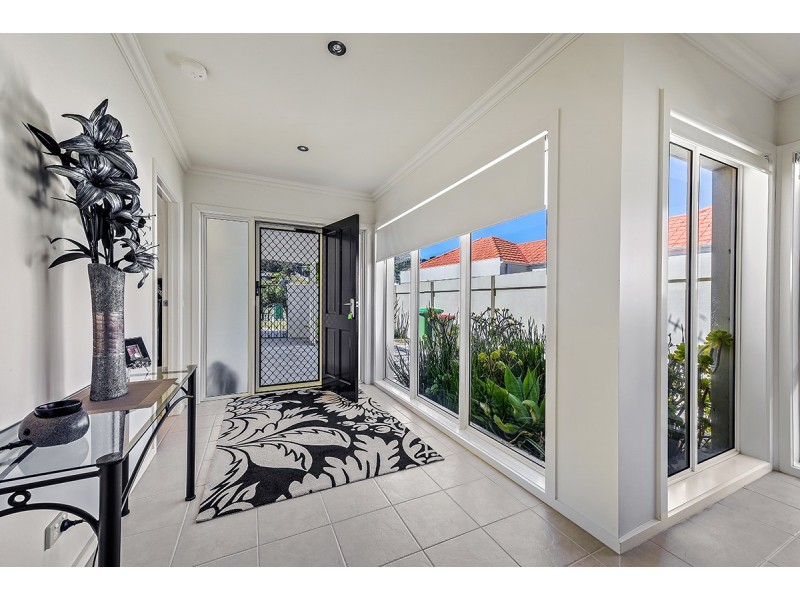 5/122 Golf Links Road, Lakes Entrance VIC 3909