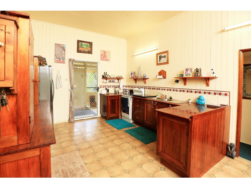 533 Gentle Annie Road, Ambrose QLD 4695