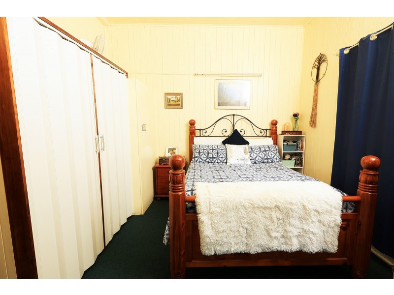 533 Gentle Annie Road, Ambrose QLD 4695