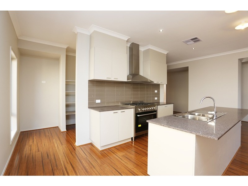 9 Hillerman Road, Wollert VIC 3750