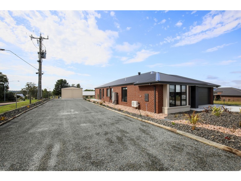 17 Swan Reach Road, Swan Reach VIC 3903