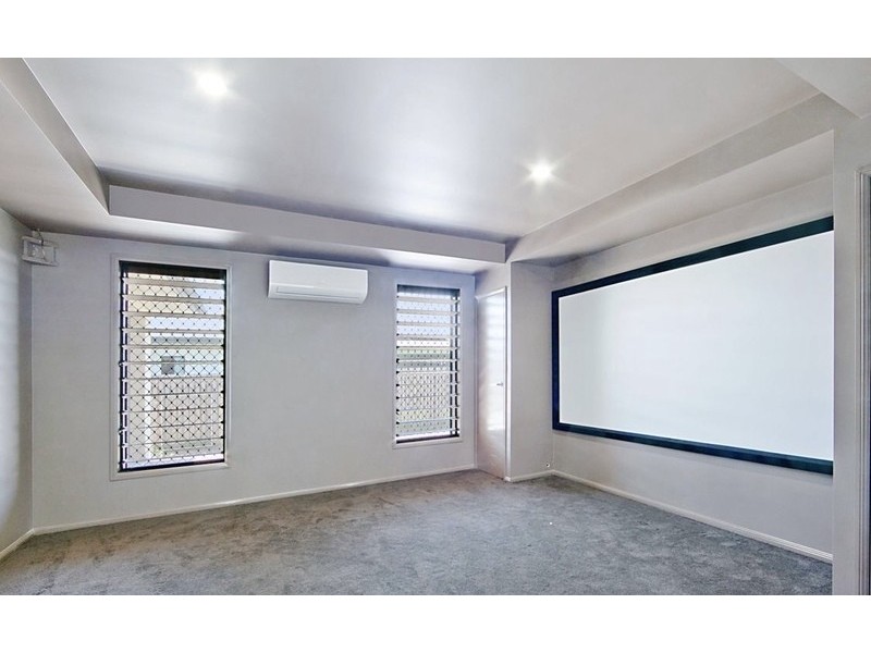 19 Marblewood Circuit, Mount Low QLD 4818