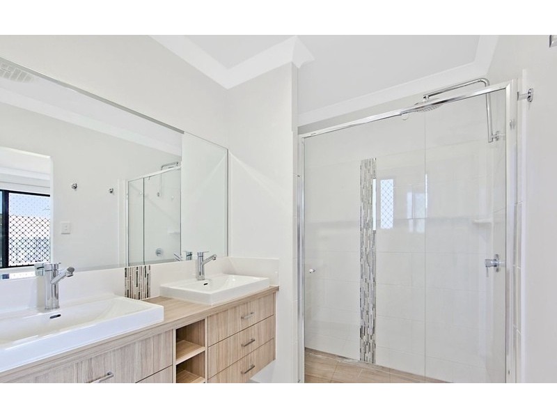 19 Marblewood Circuit, Mount Low QLD 4818