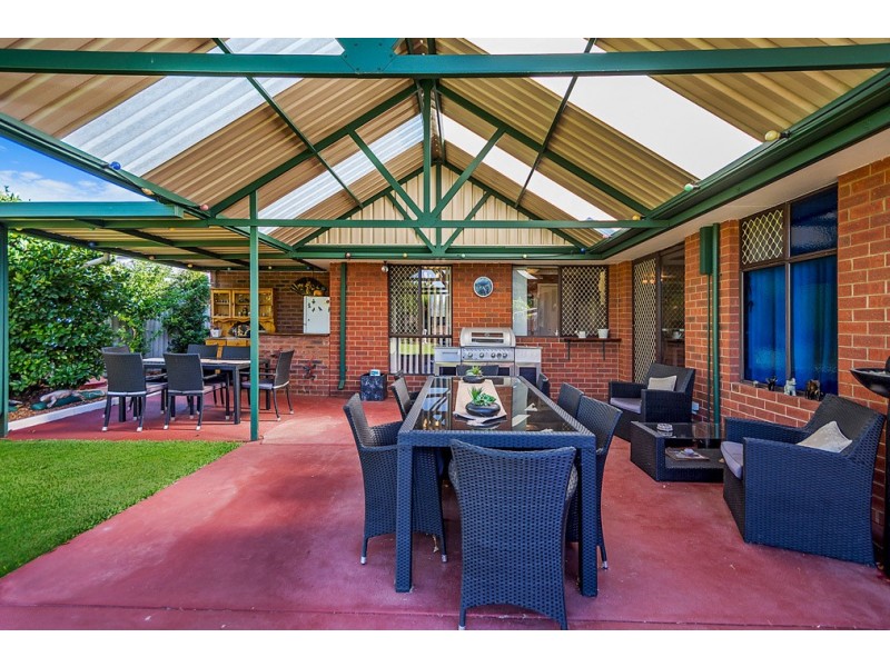 15 Chidley Place, Rockingham WA 6168