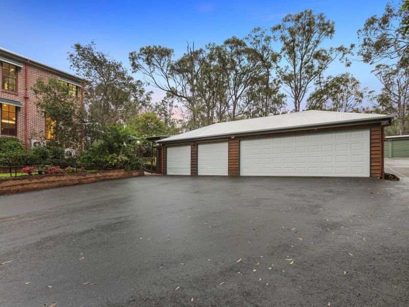 82 Prout Road, Mackenzie QLD 4156